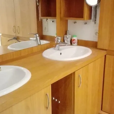 Daire Ancienne Gare Rez-de-chaussee